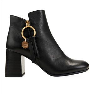 New in Box See by Chloe Louise Block Heel Leather Ankle Boots - size 39 (US 8.5)